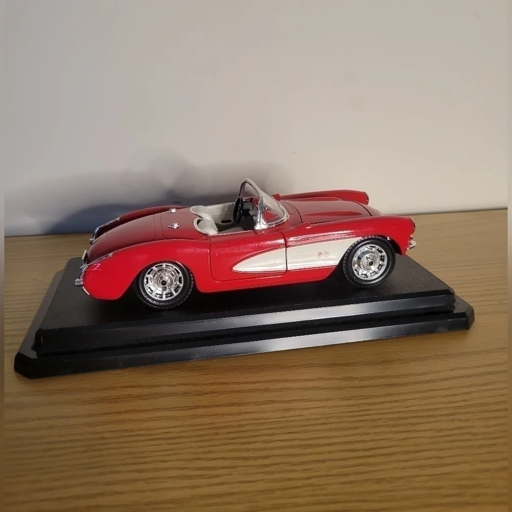 1957 Chevrolet Corvette Collectible Car Memorabilia Model - Excellent Condition